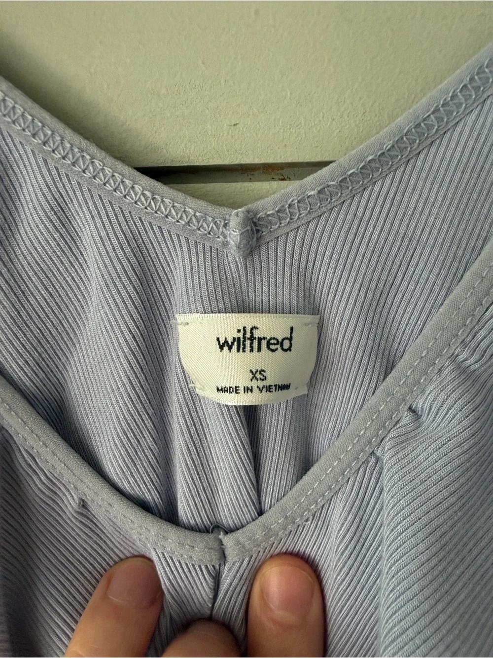 Wilfred (Aritzia) Ribbed Ruffle Bodysuit – Lilac
Size XS - Picture 3 of 6